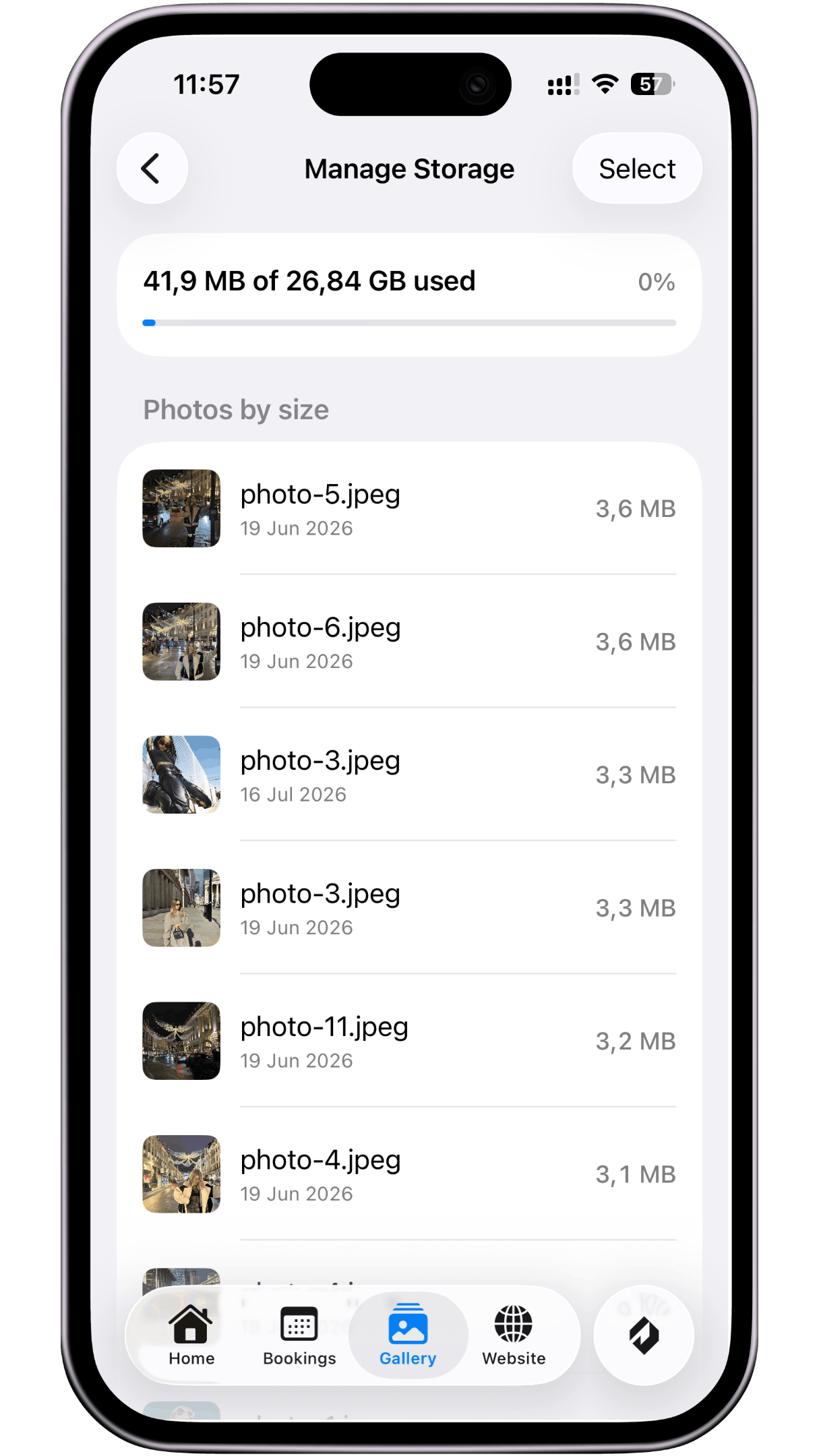 Gallery storage